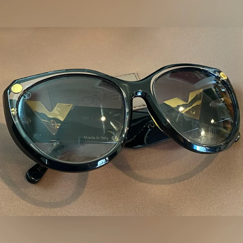 LOUIS VUITTON My Fair Lady Studs Sunglasses - Picture 15 of 16